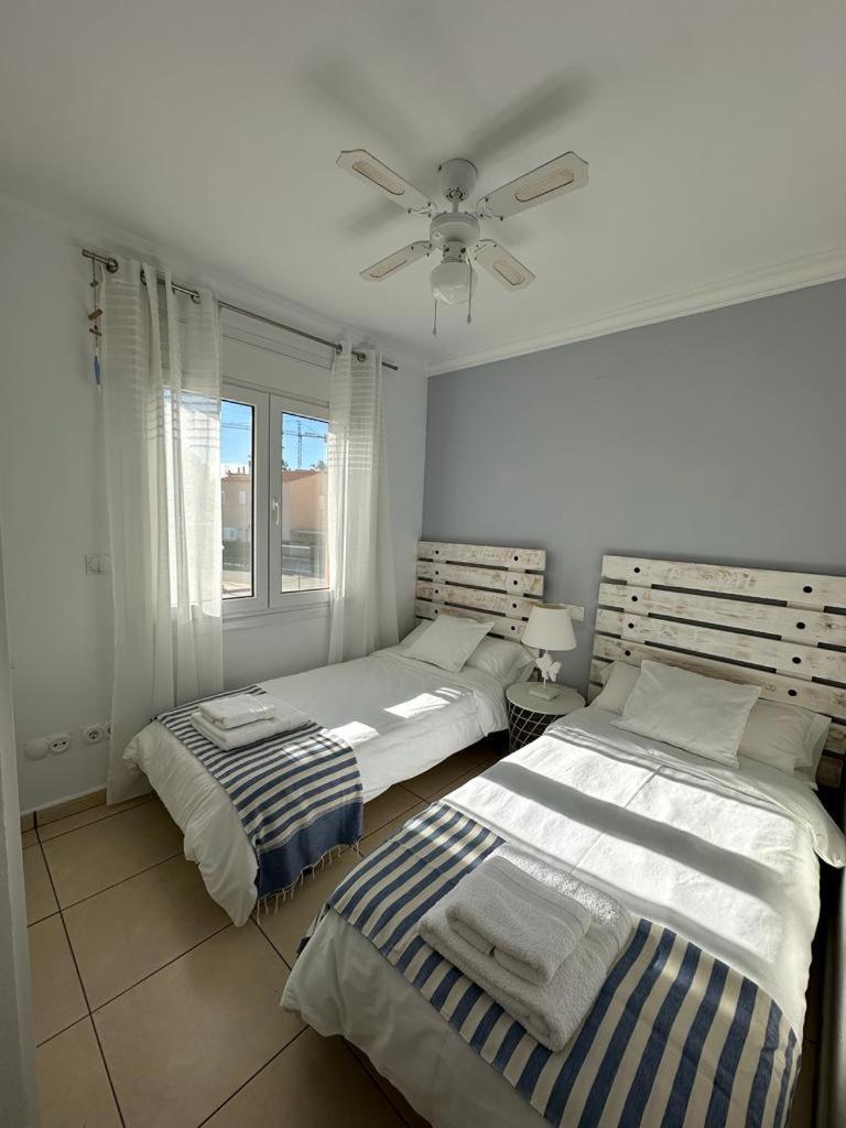 Oliva Nova Flat In Front Of Met Apartment Luaran gambar