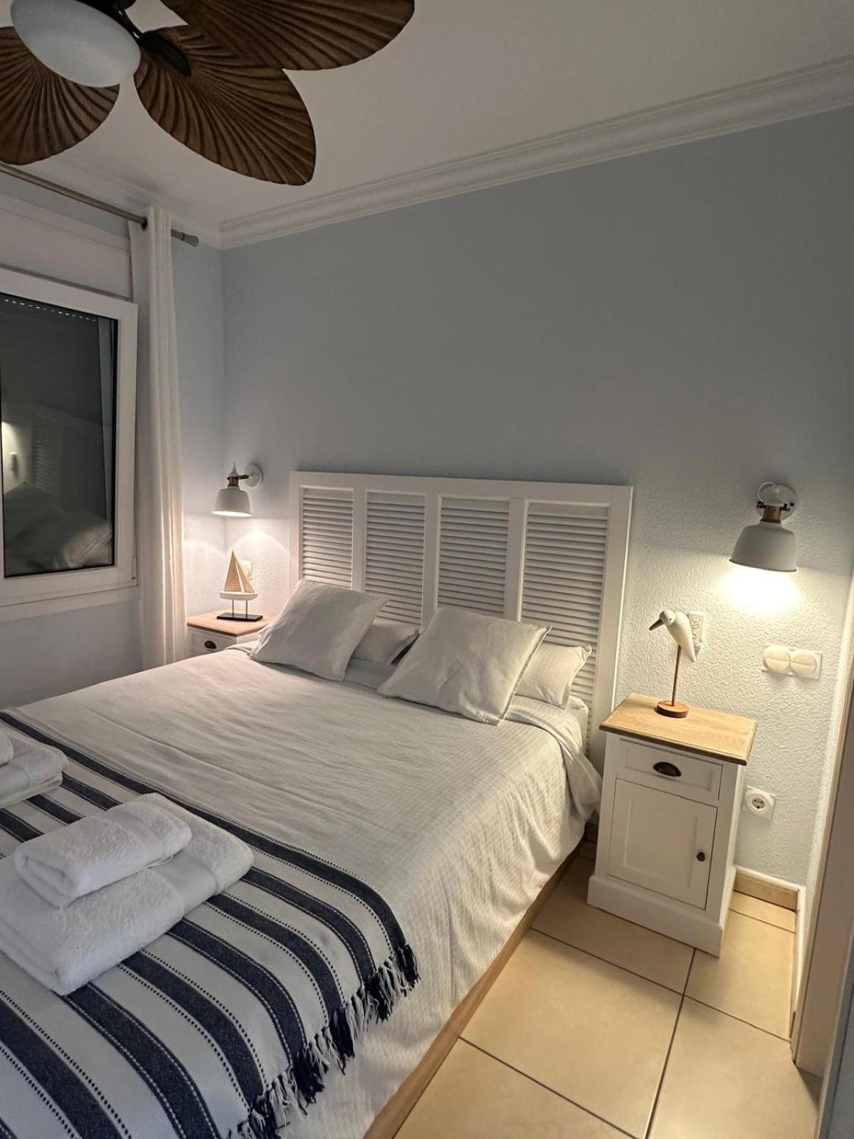 Oliva Nova Flat In Front Of Met Apartment Luaran gambar